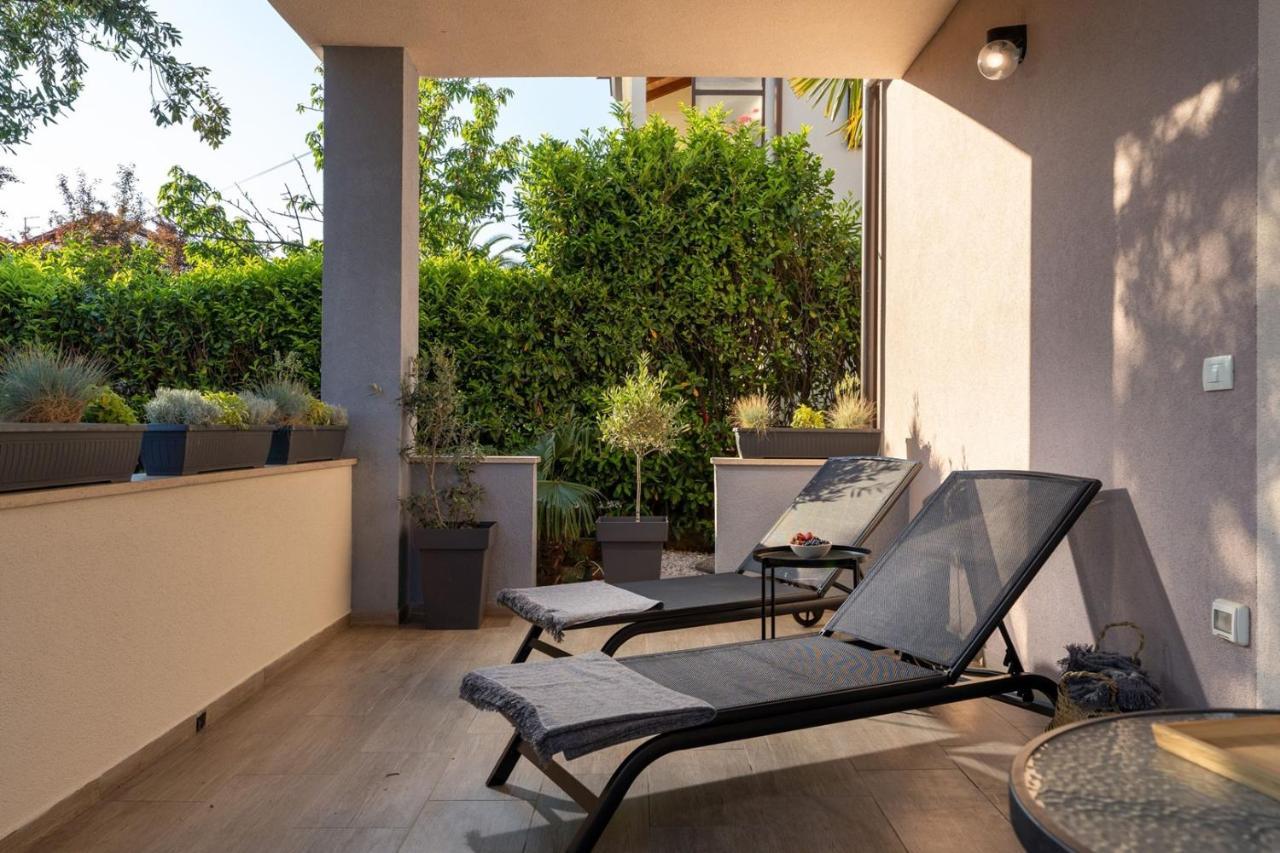 Apartments Alloro By Seeadria Agency Novigrad  ภายนอก รูปภาพ